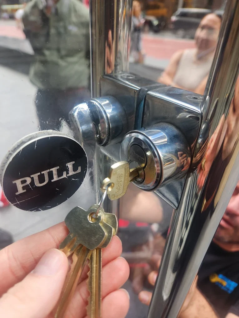 Professional Locksmith Upgrade for a Family-Owned Bodega in Fort George